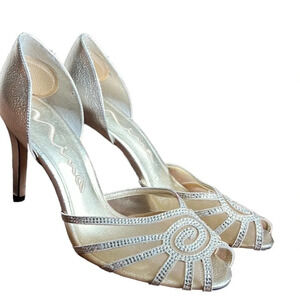 Nina Mesh Peep-toe Embellished Shoes Matte Gold Whimsical Evening 8.5 LikeNew